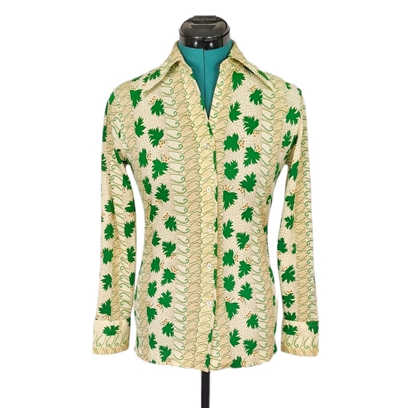 Wash'N Wear Tops - 1970s Novelty Print Leaf Shirt Vintage Blouse XS S Retro vtg Wash'n Wear Green